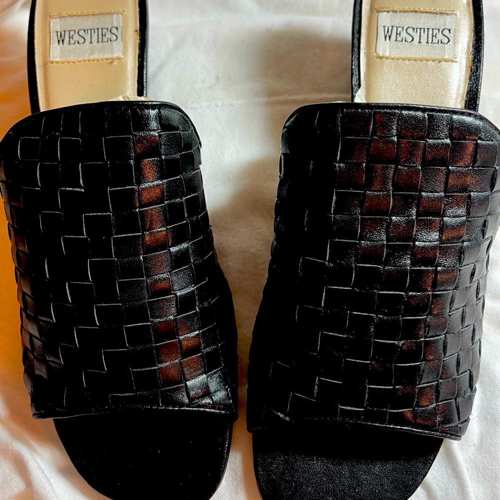 Brand new Westies black shoes size 9